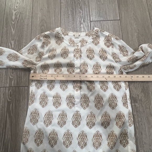 J CREW XXS Popover Tunic Top Blouse Printed Medallion Paisley White Tan - Picture 6 of 8